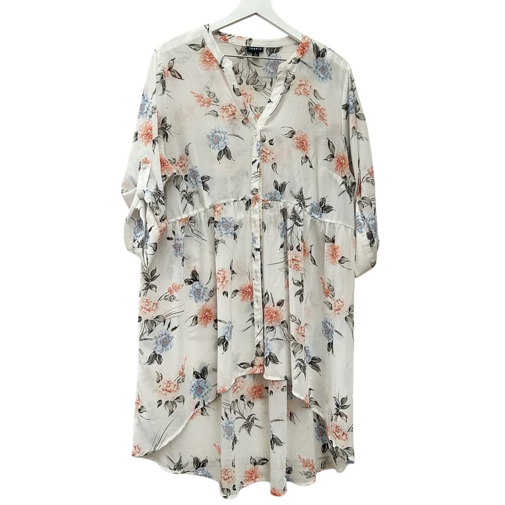 TORRID White Blue Floral Button Front Roll Tab Sleeve Tunic Top Size 2 (2XL)